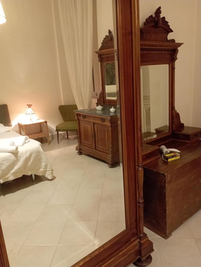 Casa San Carlo Affittacamere Foligno Eksteriør bilde