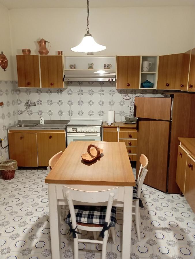 Casa San Carlo Affittacamere Foligno Eksteriør bilde